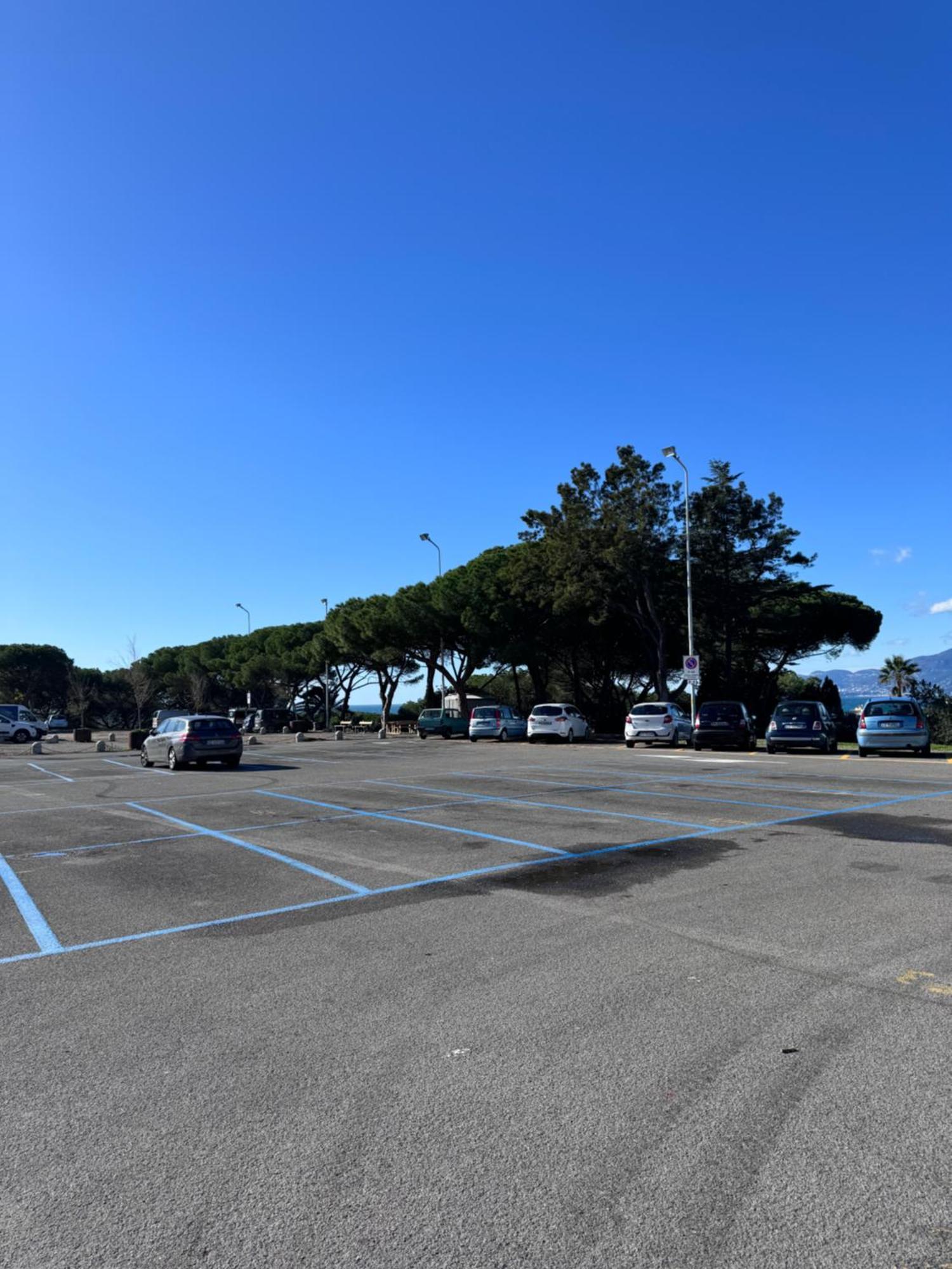 Bordiland 1 Lägenhet Bordighera Exteriör bild