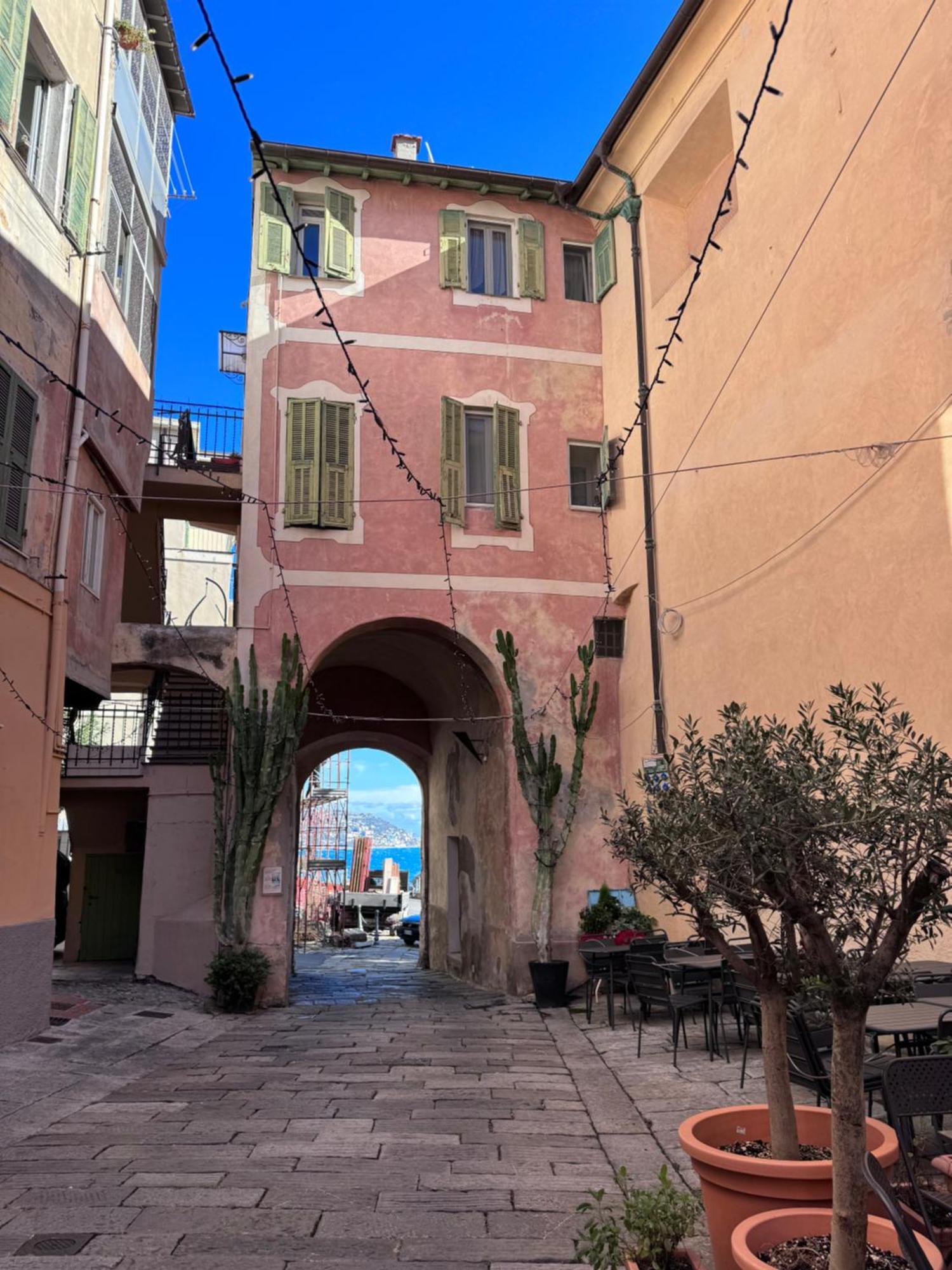Bordiland 1 Lägenhet Bordighera Exteriör bild