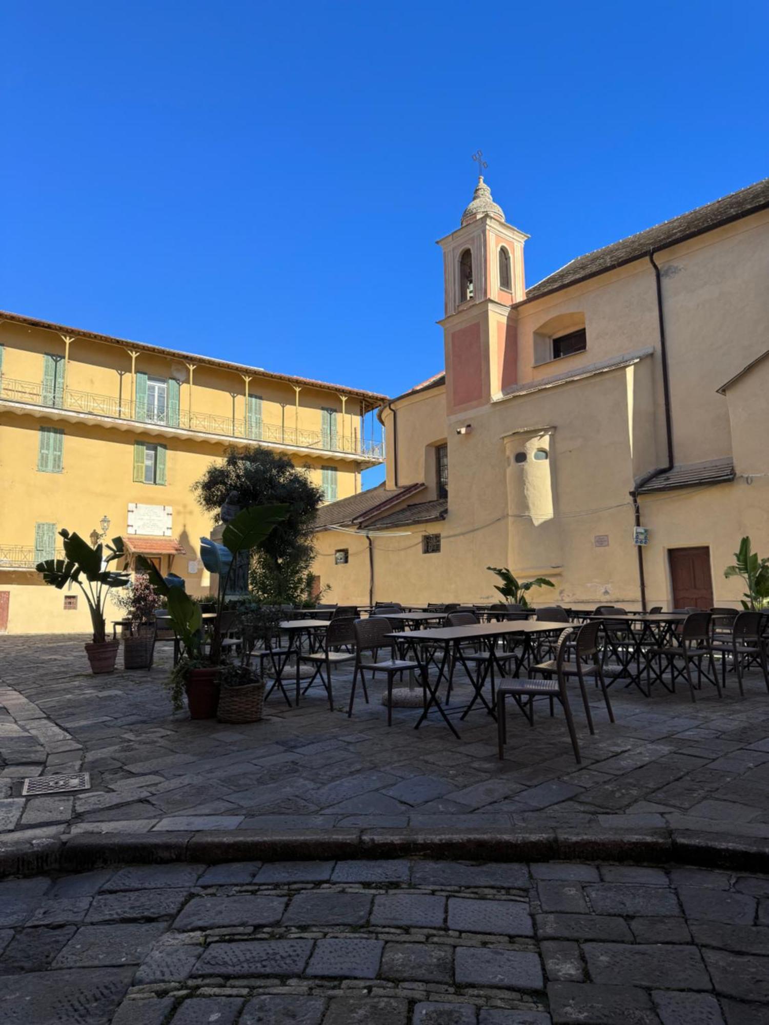 Bordiland 1 Lägenhet Bordighera Exteriör bild